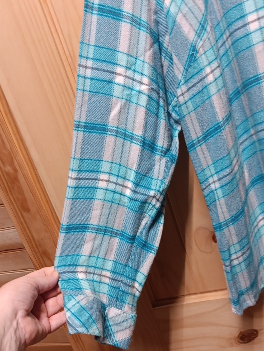 CJ Banks Plaid button-up shirt EUC - Picture 4 of 6